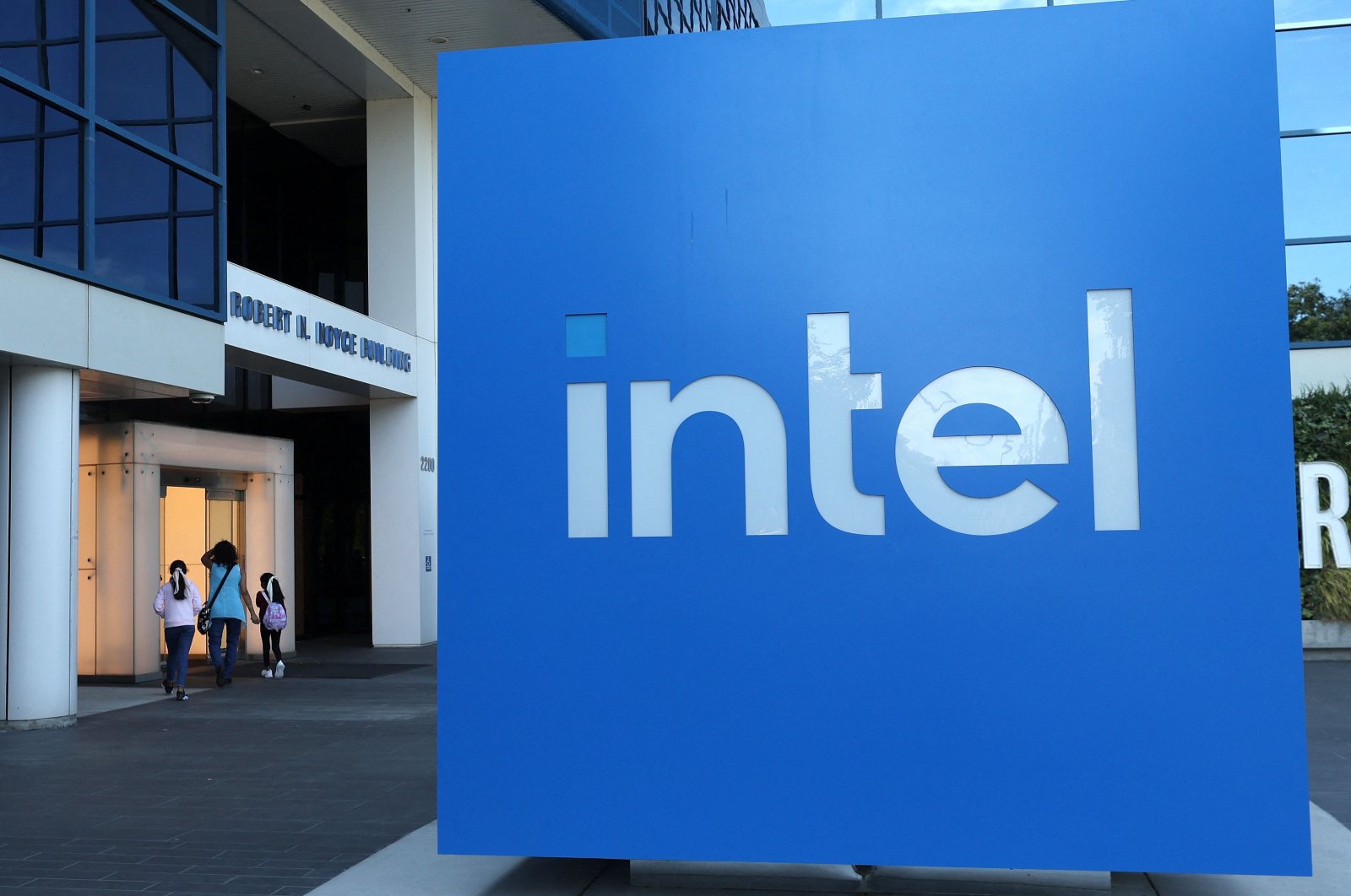 A sign is posted in front of Intel headquarters in Santa Clara, California, U.S., Aug. 1, 2024. (AFP Photo)