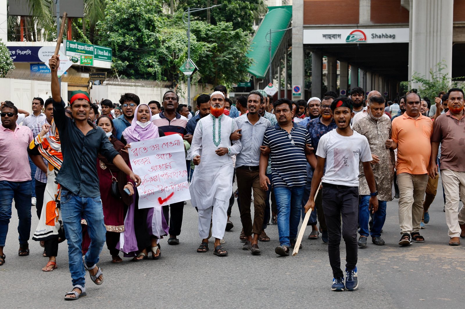 Protesters march on the street demanding the stepping down of Bangladeshi Prime Minister Sheikh Hasina in Dhaka, Bangladesh, Aug. 4, 2024. (Reuters Photo)