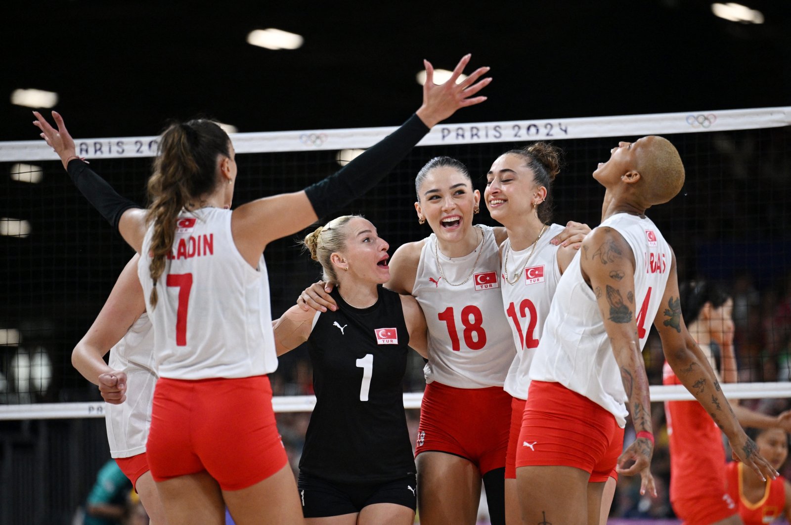 Turkish women&#039;s volleyball team players celebrate during the 2024 Paris Olympics quarterfinals match against China, Paris, France, Aug. 6, 2024. (Reuters Photo)