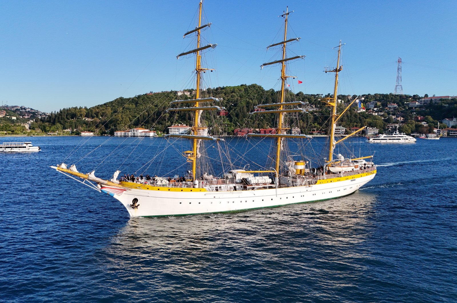 The Romanian naval ship Nava Scoala Mircea passes through the Bosporus, Istanbul, Türkiye, Aug. 7, 2024. (IHA Photo)