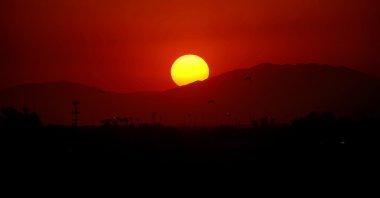 The sun sets during a heat wave, Mexicali, Mexico, July 5, 2024. (Reuters Photo)