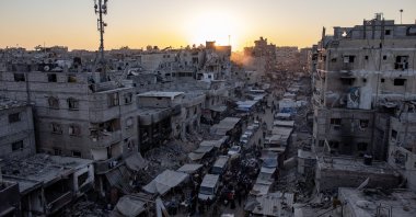 Palestinian civilians flee from Khan Younis after another Israeli &quot;evacuation order&quot; was issued, southern Gaza Strip, Palestine, Aug. 8, 2024. (EPA Photo)