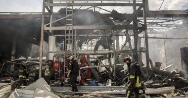 Ukrainian rescuers work at the site of Russian shelling on a shopping mall in Kostiantynivka, Donetsk region, Ukraine,  Aug. 9, 2024. (EPA Photo)