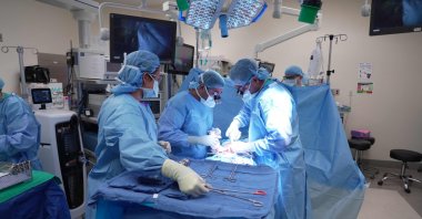 In this handout image courtesy of Northwestern Medicine, Harry Stackhouse, 74, undergoes kidney transplant surgery at Northwestern Medicine in Chicago, Illinois, U.S., July 15, 2024. (AFP Photo)