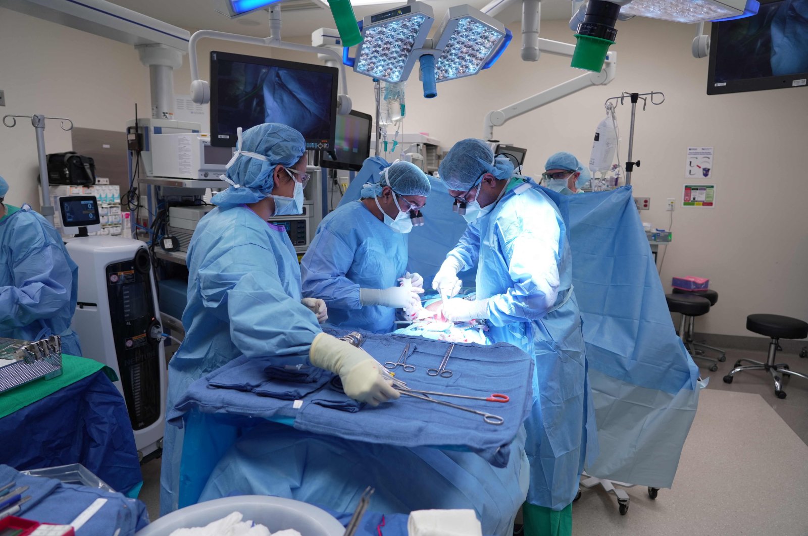 In this handout image courtesy of Northwestern Medicine, Harry Stackhouse, 74, undergoes kidney transplant surgery at Northwestern Medicine in Chicago, Illinois, U.S., July 15, 2024. (AFP Photo)