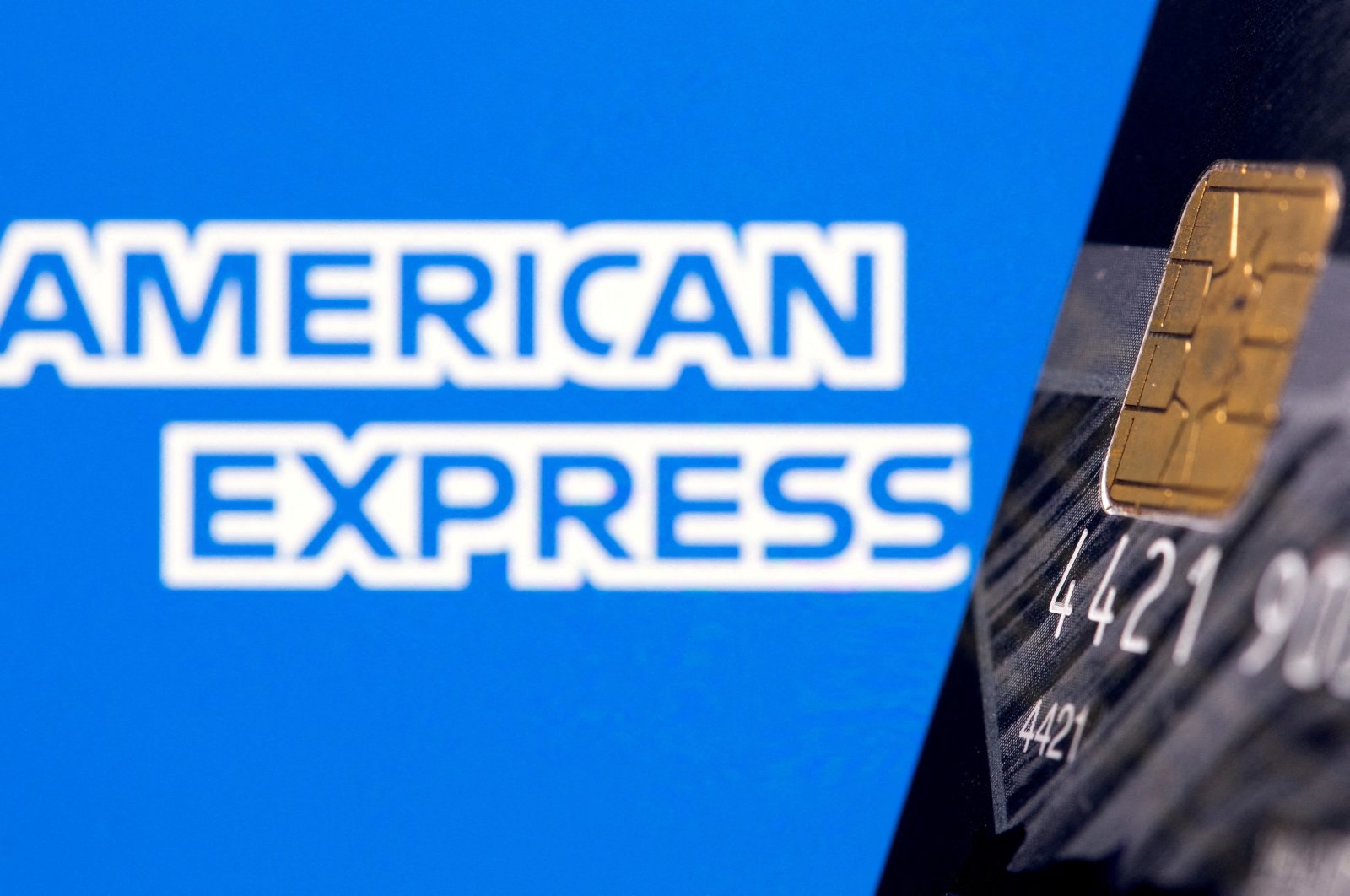 ЦБ РФ отозвал лицензию у American Express Bank