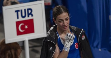 Türkiye's Buse Naz Çakıroğlu celebrates after beating China's Yu Wu in the 50 kg. women’s boxing at the 2024 Paris Olympics, Paris, France, Aug. 9, 2024. (AA Photo)