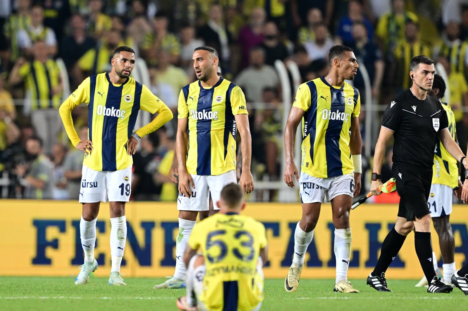 Fenerbahçe players look dejected during the UEFA Champions League third round qualifiers match against Lille at Ülker Stadium, Istanbul, Türkiye, Aug. 13, 2024. (AA Photo)