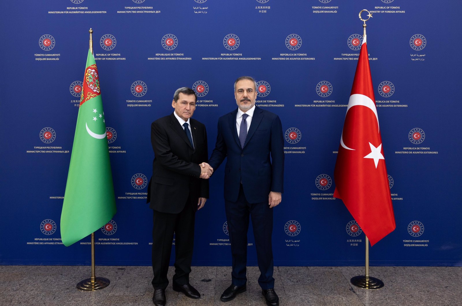 Foreign Minister Hakan Fidan (R) shakes hands with Turkmenistan&#039;s Foreign Minister Rashid Meredov, Ankara, Türkiye, Aug. 14, 2024. (İHA Photo)