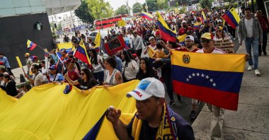 People march to protest against election results that awarded Venezuela's President Nicolas Maduro a third term, in Mexico City, Mexico, Aug. 10, 2024. (Reuters Photo)