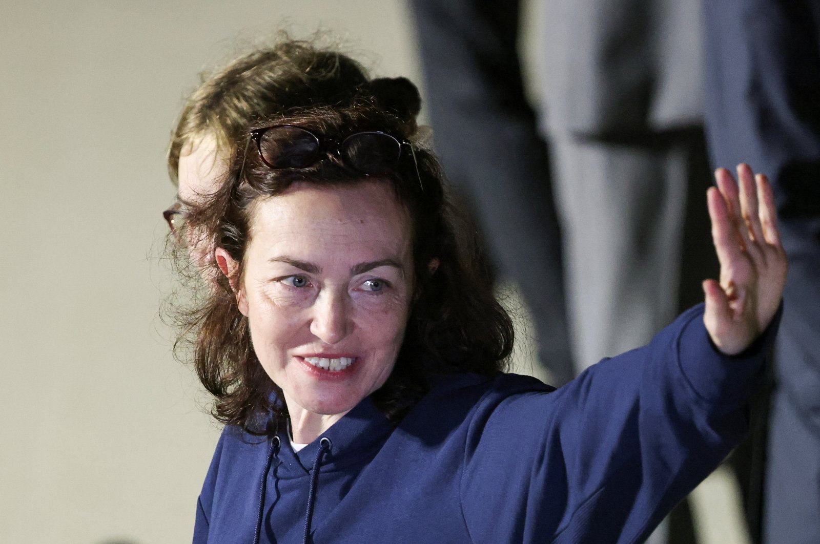 Alsu Kurmasheva, who was released from detention in Russia, waves after disembarking from a plane at Joint Base Andrews, Maryland, U.S., Aug. 2, 2024. (Reuters Photo)