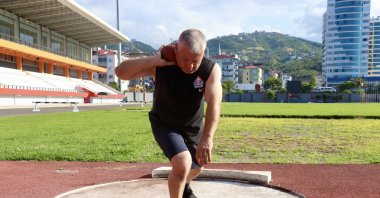 Türkiye's blind athlete Musa Tarakçı during a shot put training session, Trabzon, Türkiye, Aug. 13, 2024. (AA Photo)