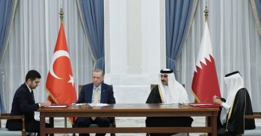 President Recep Tayyip Erdoğan and Qatari Emir Sheikh Tamim bin Hamad Al Thani (2nd R) participate in the signing ceremony of the economic agreements between the two countries, Doha, Qatar, Dec. 4, 2023. (IHA Photo)