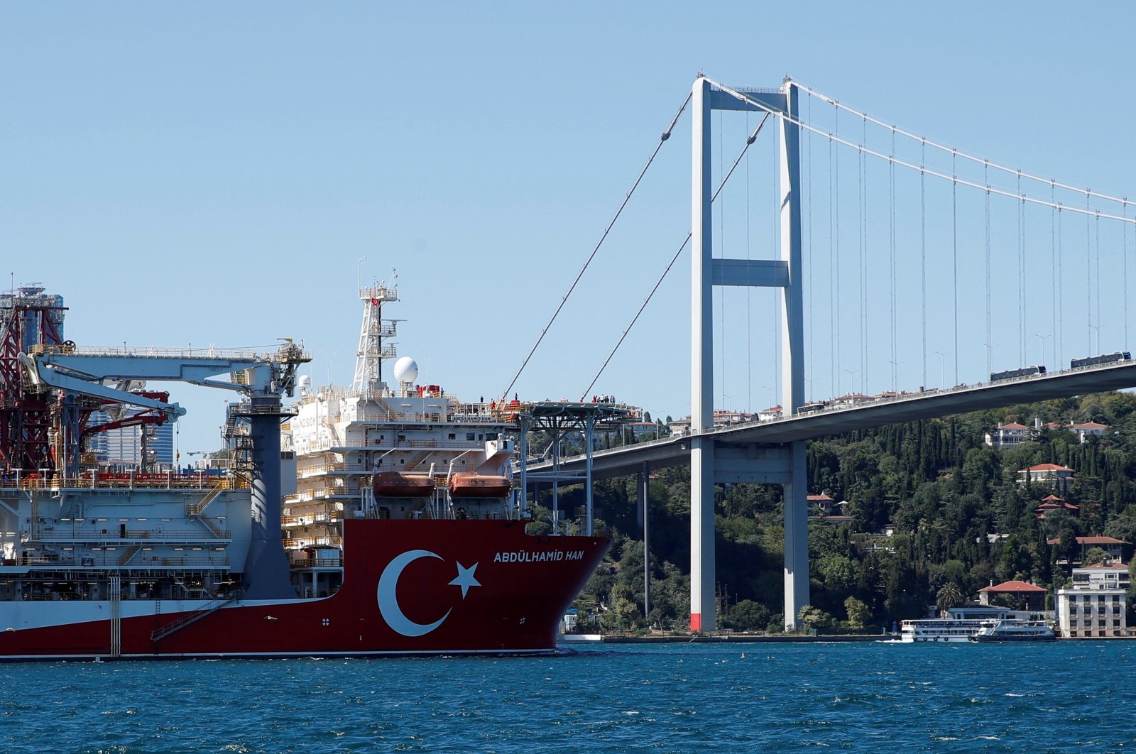 Türkiye&#039;s seventh-generation ultra deepwater drillship Abdülhamid Han sails in the Bosporus on her maiden trip to the Black Sea, in Istanbul, Türkiye, Aug. 2, 2024. (Reuters Photo)