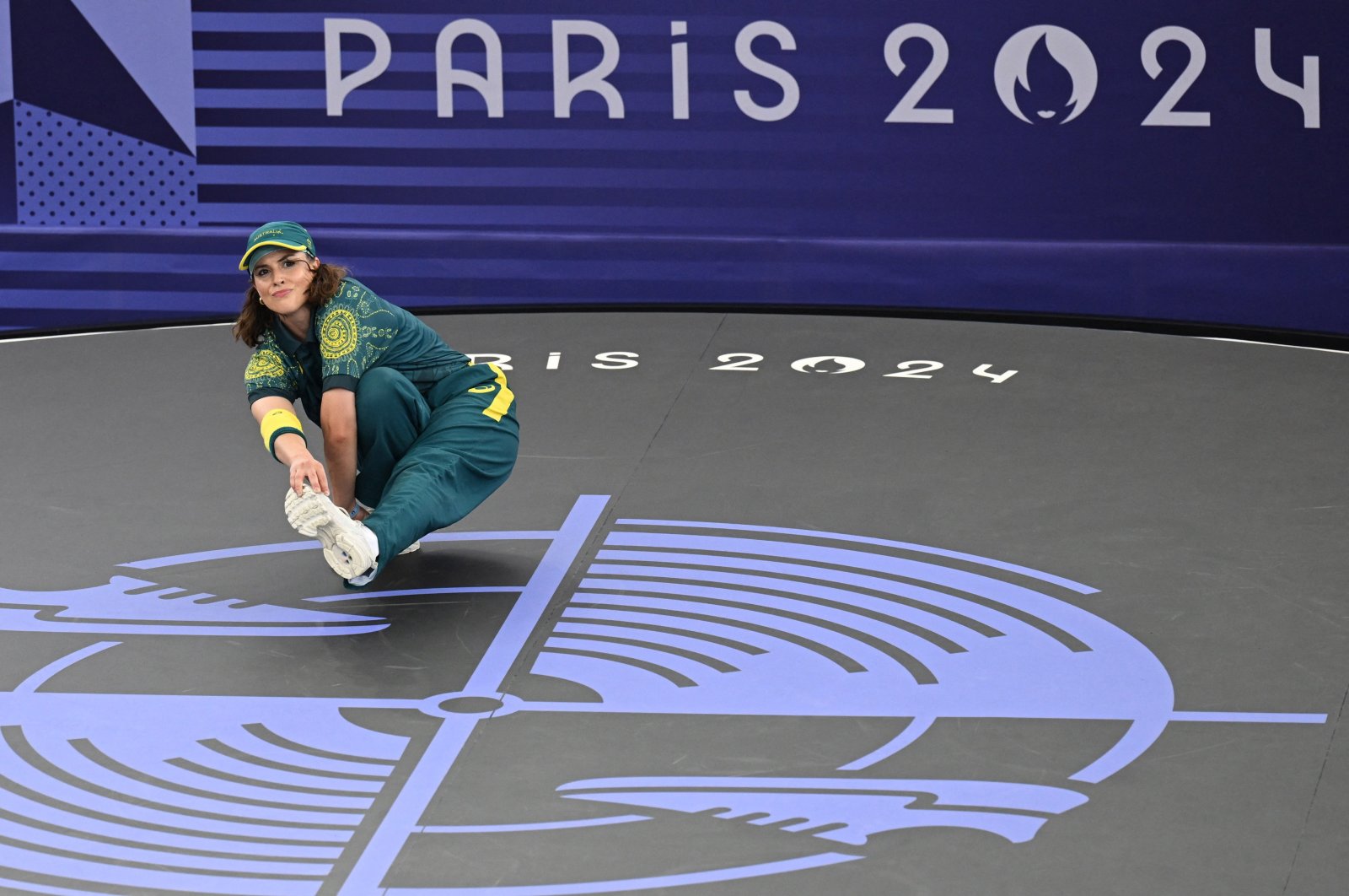 Rachael &quot;Raygun&quot; Gunn of Australia in action at the Paris 2024 Olympics breaking, Paris, France, Aug. 9, 2024. (Reuters Photo)