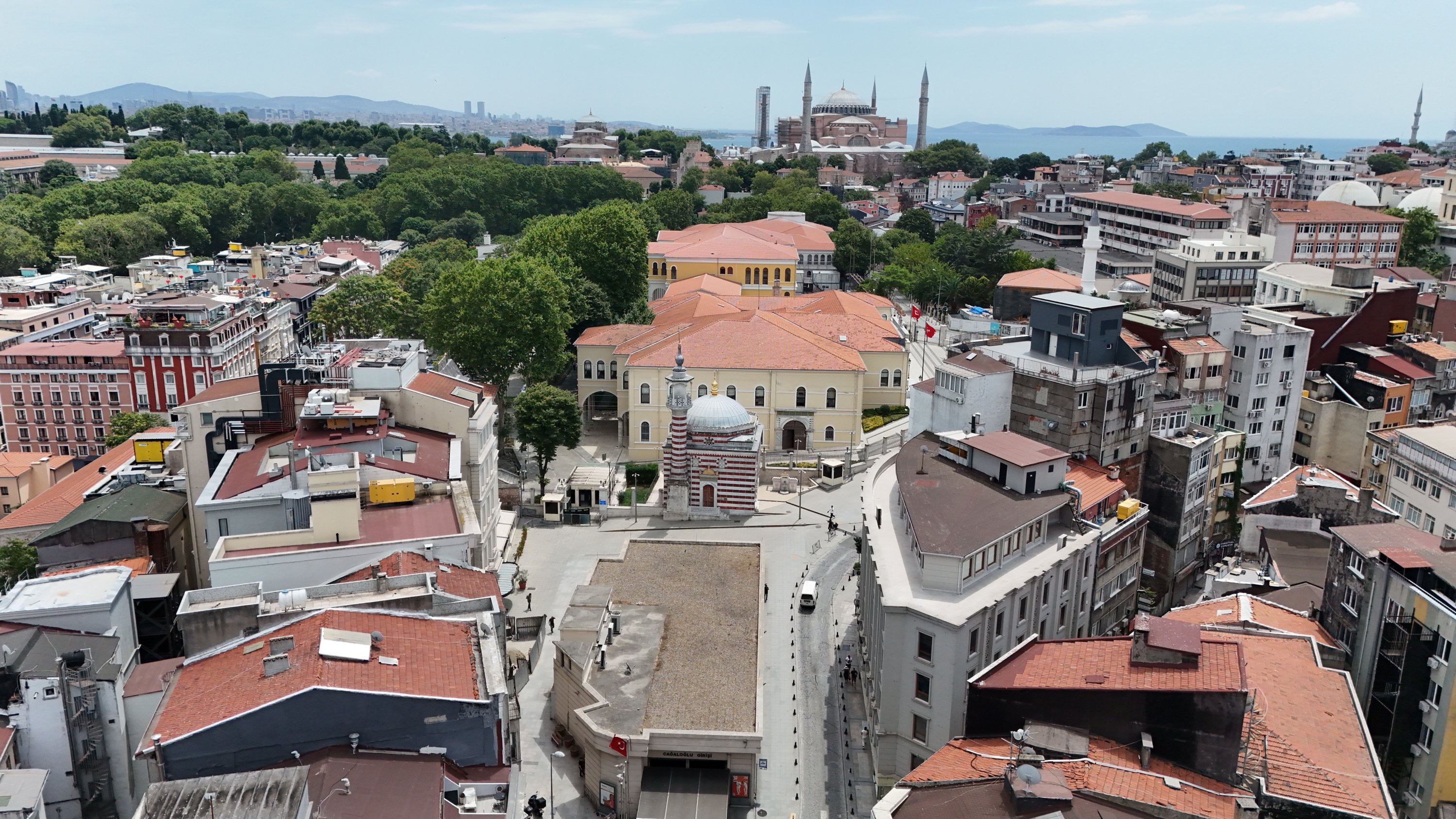 Istanbul’s historic governorate building houses 3 inscriptions from Ottoman era