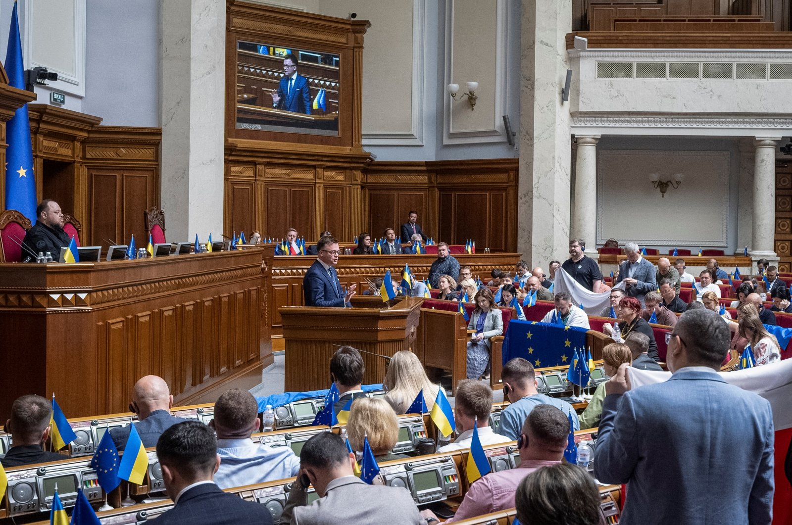 Polish Speaker of Parliament Szymon Holownia addresses Ukrainian lawmakers during a parliament session, in Kyiv, Ukraine, June 19, 2024. (Reuters File Photo)