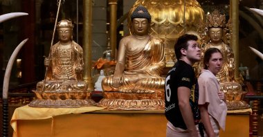 Tourists visit Gangaramaya Buddhist temple, Colombo, Sri Lanka, April 25, 2024. (Reuters Photo)