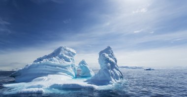 Massive iceberg floating in the spring sunshine in the Gerlache Strait, along the Antarctic Peninsula, Nov. 26, 2012. (Getty Images)