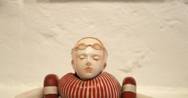 Ayşe Rodoslu, who reflects her passion for nature through jewelry designs and paintings, continues to showcase works by selected artists at her concept store, Bodrum 184 Dereköy. (Photo courtesy of 184 Dereköy)