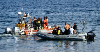 Rescue teams operate off Porticello harbor near Palermo, where they search for a last missing person three days after the British-flagged luxury yacht Bayesian sank, Aug. 22, 2024. (AFP Photo)