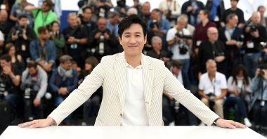 Lee Sun-kyun attends the photocall for "Parasite" during the 72nd annual Cannes Film Festival, Cannes, France, May 22, 2019. (Getty Images Photo)