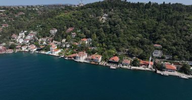 A drone shot shows an aerial view of the illegal construction at a Bosporus-view villa in Vaniköy, Üsküdar, Istanbul, Türkiye, Aug. 22, 2024. (AA Photo)