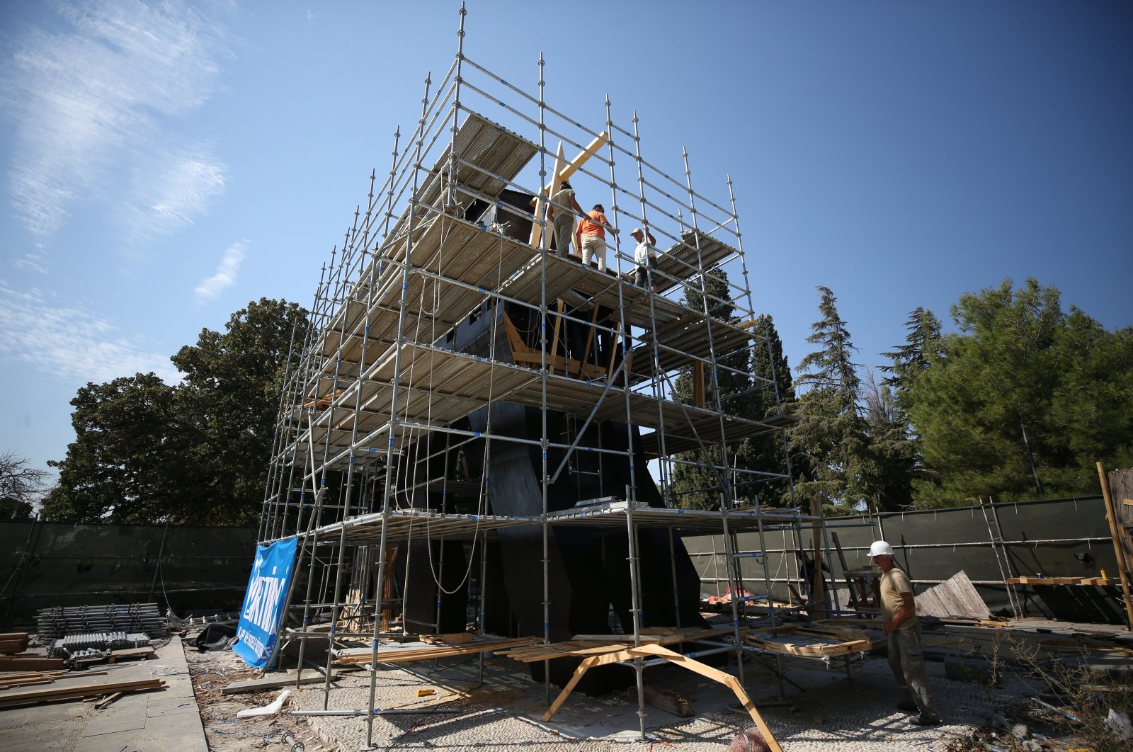 The Trojan Horse statue under restoration, in the Tevfikiye village of Çanakkale, western Türkiye, Aug. 22, 2024. (AA Photo)