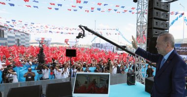 President Recep Tayyip Erdoğan greets people in Bitlis, southeastern Türkiye, Aug. 25, 2024. (AA Photo)