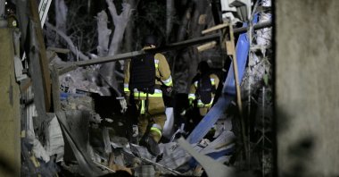 Ukrainian emergency services conduct a search and rescue operation among the rubble at the site where a hotel was hit by a missile in Kramatorsk, Donetsk, Ukraine, Aug. 24, 2024. (Reuters Photo) 