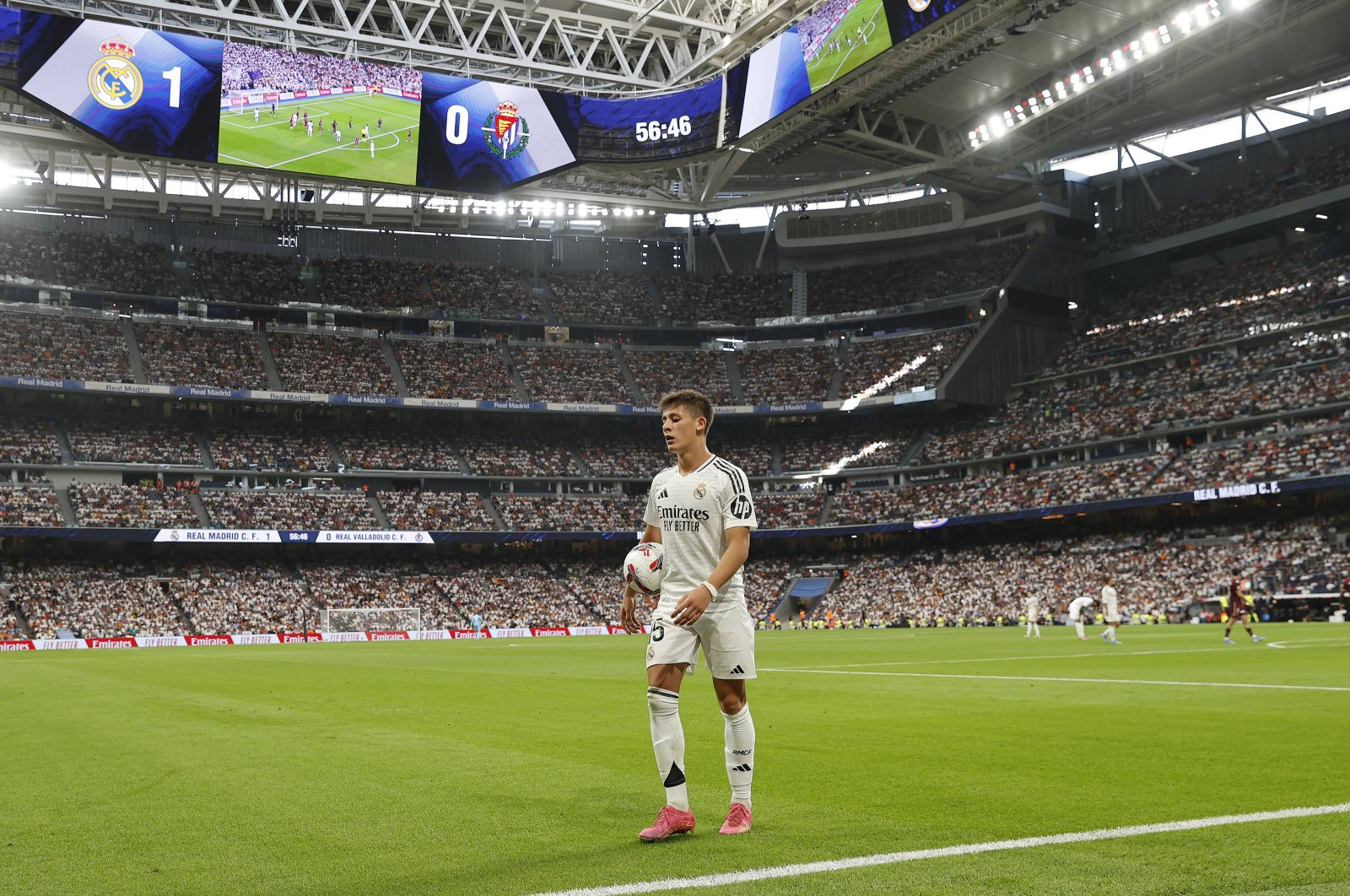 Real Madrid&#039;s Arda Güler holds the ball during a match between Real Madrid CF and Real Valladolid FC at the Santiago Bernabeu Stadium, Madrid, Spain, Aug. 25, 2024. (AA Photo)