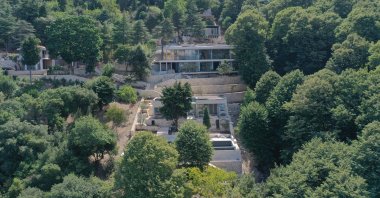 A drone shot shows an aerial view of the illegal construction at a Bosporus-view villa in Vaniköy, Üsküdar, Istanbul, Türkiye, Aug. 23, 2024. (AA Photo)