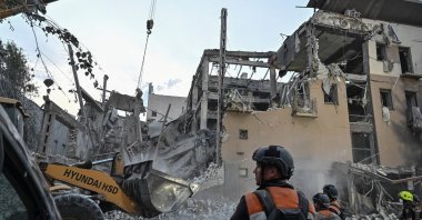 Rescuers work at a site of a Russian missile strike, amid Russia's attack on Ukraine, in Kryvyi Rih, Ukraine Aug. 27, 2024. (Reuters Photo)