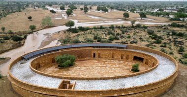 This aerial photo shows a view of Rajkumari Ratnavati Girls&#039; School in Kanoi village near Jaisalmer, in India&#039;s desert state of Rajasthan, Aug. 6, 2024. (AFP Photo)
