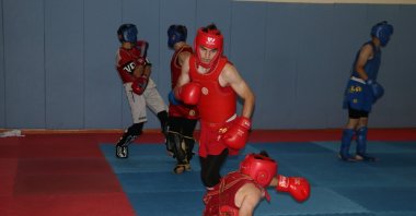 Turkish wushu athlete Furkan Cebeci (C) trains ahead of the Youth World Wushu Championship, Kastamonu, Türkiye, Aug. 29, 2024. (AA Photo)