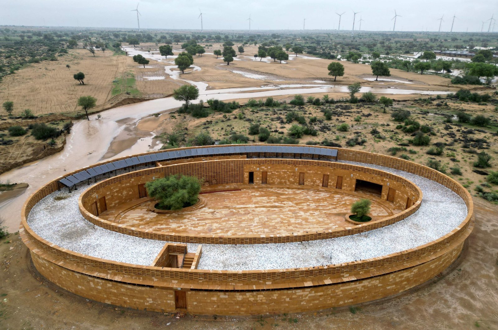 This aerial photo shows a view of Rajkumari Ratnavati Girls&#039; School in Kanoi village near Jaisalmer, in India&#039;s desert state of Rajasthan, Aug. 6, 2024. (AFP Photo)