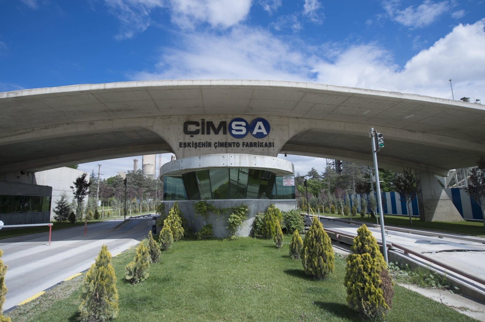 Turkish cement maker Çimsa acquires 94.7% stake in Irish Mannok | Daily ...