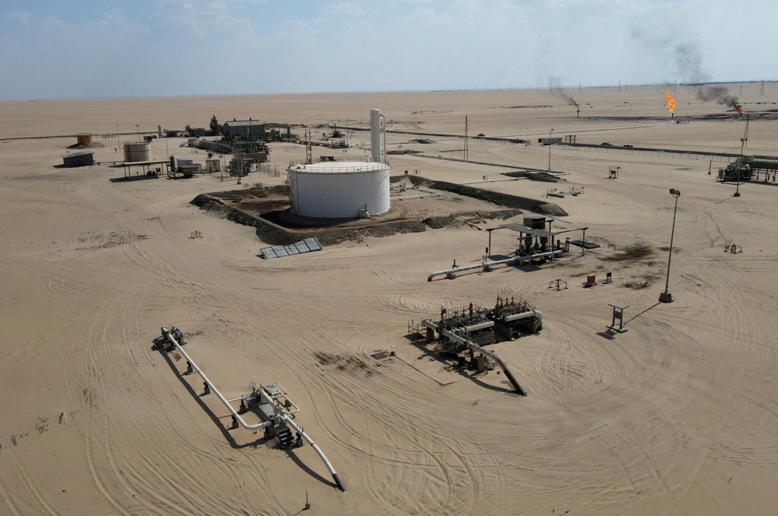 A general drone view shows the Nafoora oil field in Jakharrah, Libya, Aug. 27, 2024. (Reuters Photo)