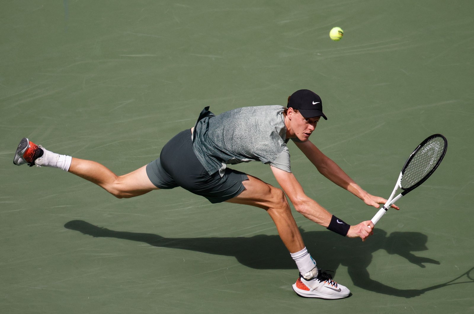 Jannik Sinner plays a shot against Christopher O&#039;Connell during their men&#039;s singles US Open match, New York City, U.S., Aug. 31, 2024. (AFP Photo)