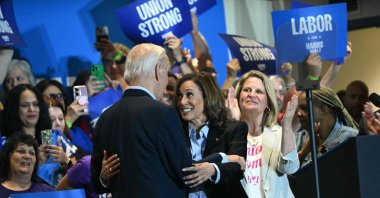 U.S. President Joe Biden (L) embraces Vice President and Democratic presidential candidate Kamala Harris during a campaign rally, in Pittsburgh, Pennsylvania, U.S., Sept. 2, 2024. (AFP Photo)