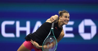 Belarus&#039; Aryna Sabalenka returns a shot against Zheng Qinwen of China during their Women&#039;s Singles Quarterfinal match on Day Nine of the 2024 US Open at USTA Billie Jean King National Tennis Center, New York, U.S., Sept. 3, 2024. (AFP Photo)