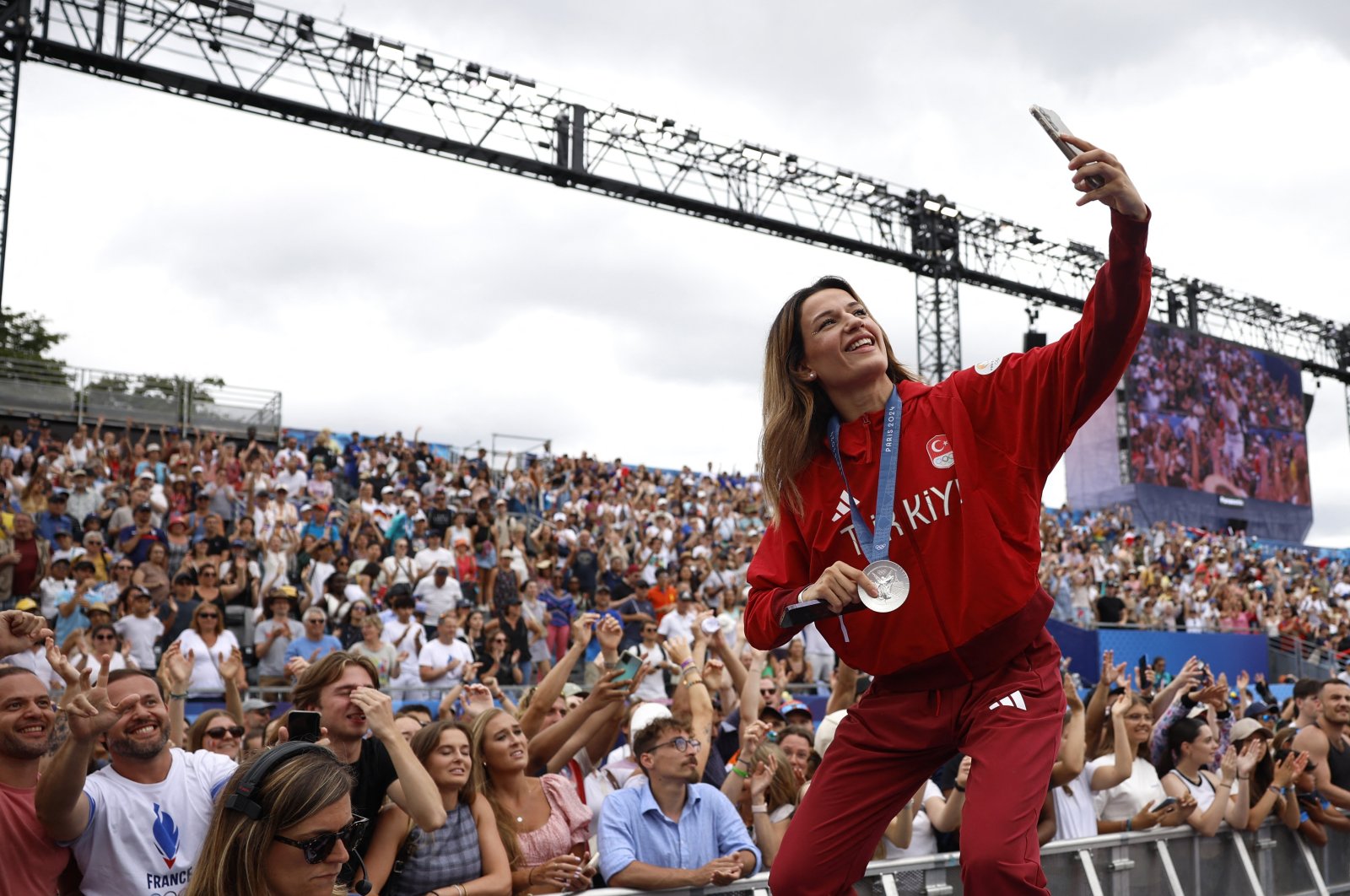 Türkiye&#039;s Hatice Akbaş celebrates with her Paris 2024 Olympics women&#039;s 54 kg. boxing silver medal during the Champions Park medallist&#039;s celebrations, Paris, France, Aug. 9, 2024. (Reuters Photo) 