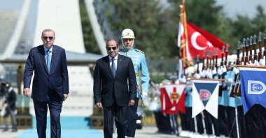 President Recep Tayyip Erdoğan welcomes Egyptian President Abdel-Fattah el-Sissi with an official ceremony at the Presidential Complex, Ankara, Türkiye, Sept. 4, 2024. (AA Photo)