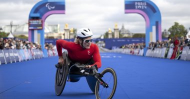 Catherine Debrunner of Switzerland reacts after winning the women&#039;s marathon T54 in Paris, France, Sept. 2024. (EPA Photo)