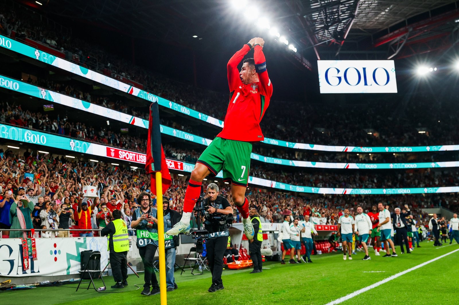 Ronaldo’s late magic seals deal as Portugal edge Scotland 2-1