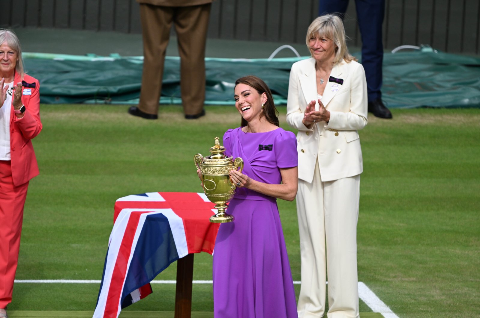 Kate Middleton, the Princess of Wales, holds the trophy at Wimbledon 2024, July 14, 2024. (Reuters File Photo)