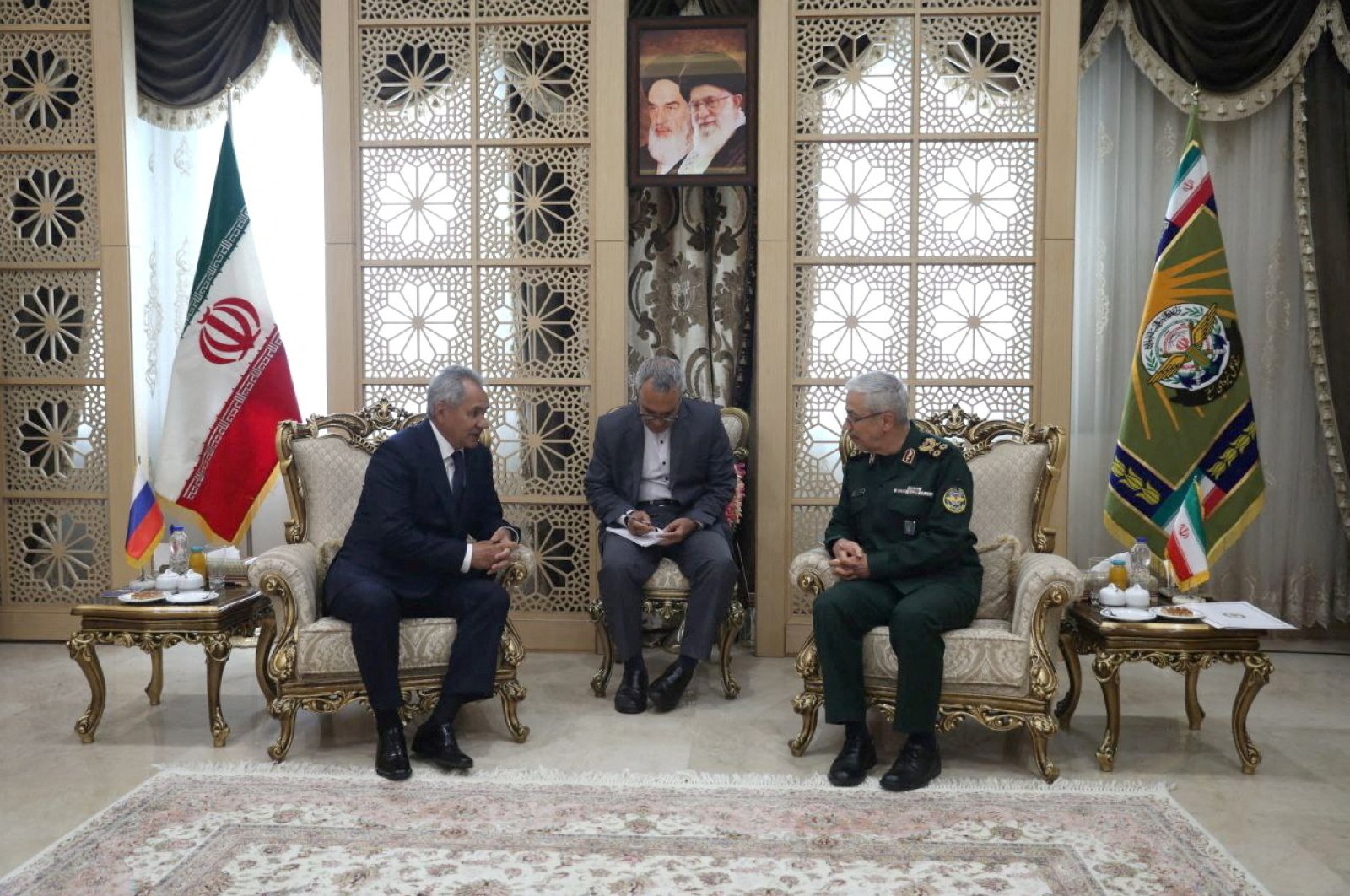 Шойгу тегеран. Шойгу тегеран. Шойгу тегеран. Fateh-110. Бош штаб бошлиги.