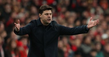 Mauricio Pochettino gestures on the touchline during the English League Cup final football match between Chelsea and Liverpool at Wembley stadium, London, U.K., Feb. 25, 2024. (AFP Photo)