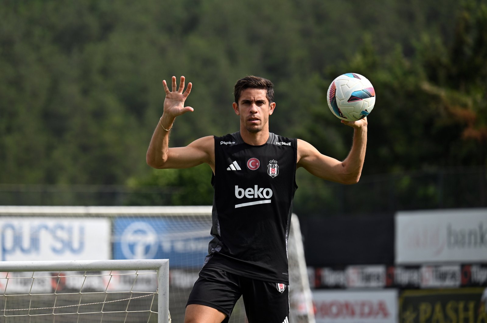 Beşiktaş&#039;s Gabriel Paulista during training at the BJK Nevzat Demir Facilities, Istanbul, Türkiye, Sept. 11, 2024. (AA Photo)