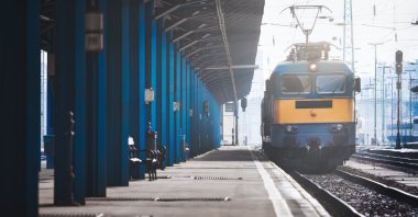 The Phelophepa train has carried doctors, nurses and optometrists on an annual journey that touches even the most rural villages, delivering primary health care to about 375,000 people a year. (Getty Images)